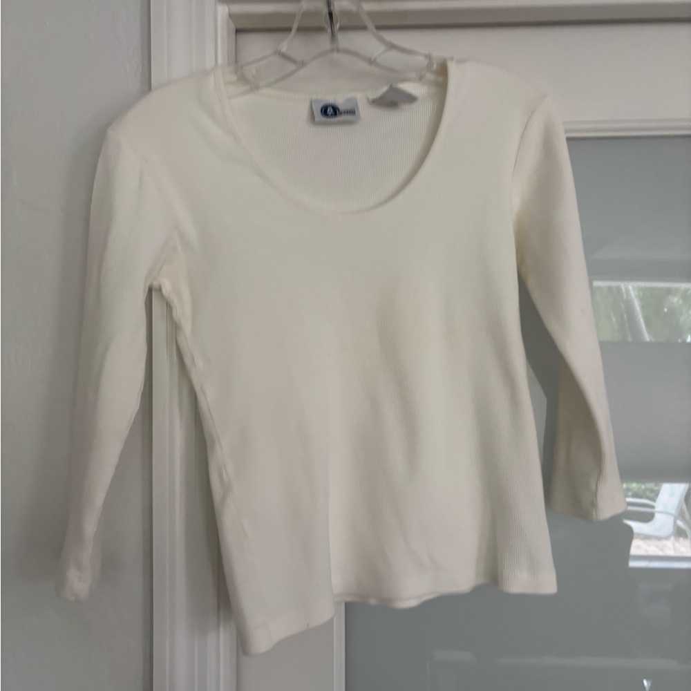 Arizona Jean Company Cream Long Sleeve Top